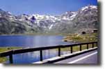 Splgenpass (2113m)

Die Splgen Sdseite fhrt traumhaft am Lago di Montespluga (1900m) entlang