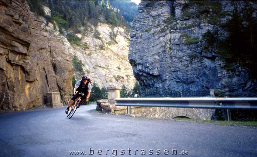 Col de la Cayolle (2327m)