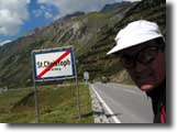 Arlbergpass (1793m)

Die unspektakulre Arlberg Passhhe (1793m) - ich war auch da :-)