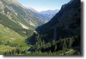 Kaunertaler Gletscherstrasse (2750m)

Kaunertaler Gletscherstrae - Die Kehren vor der Staumauer des Gepatsch-Stausees (1790m)