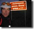 Jaufenpass (2094m)

Morgens um 6h auf dem Jaufenpass (2091m) - ganz schn fertig.