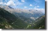 Rettenbach Tiefenbach - Oetztaler Gletscherstrae (2820m)

Blick vom Timmeljoch-Nordrampe bei Zwieselstein (2100m) ber das obere tztal mit Slden-Pitzen (1400m) im Talgrund. <br>Gut zu erkennen ist die unterste Kehre zur tztaler Gletscherstrae, welche links ins Rettenbachtal hinein fhrt.